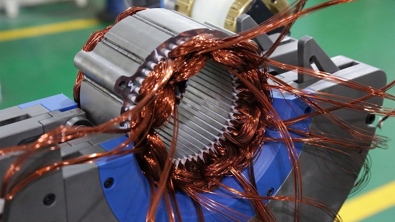 ¿El fin del cobre? Descubren el material que revolucionará los motores en los coches eléctricos