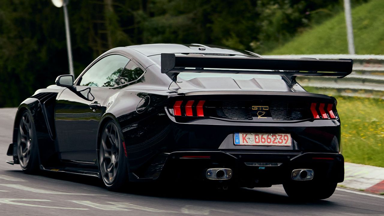 El Ford Mustang GTD consume como un Bugatti y su precio puede superar los 600.000 euros