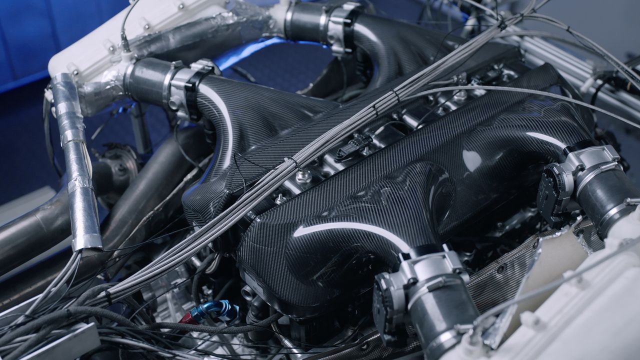 "Híbrido y turbo es estúpido", el creador del Bugatti Tourbillon lanza un recado a toda la industria