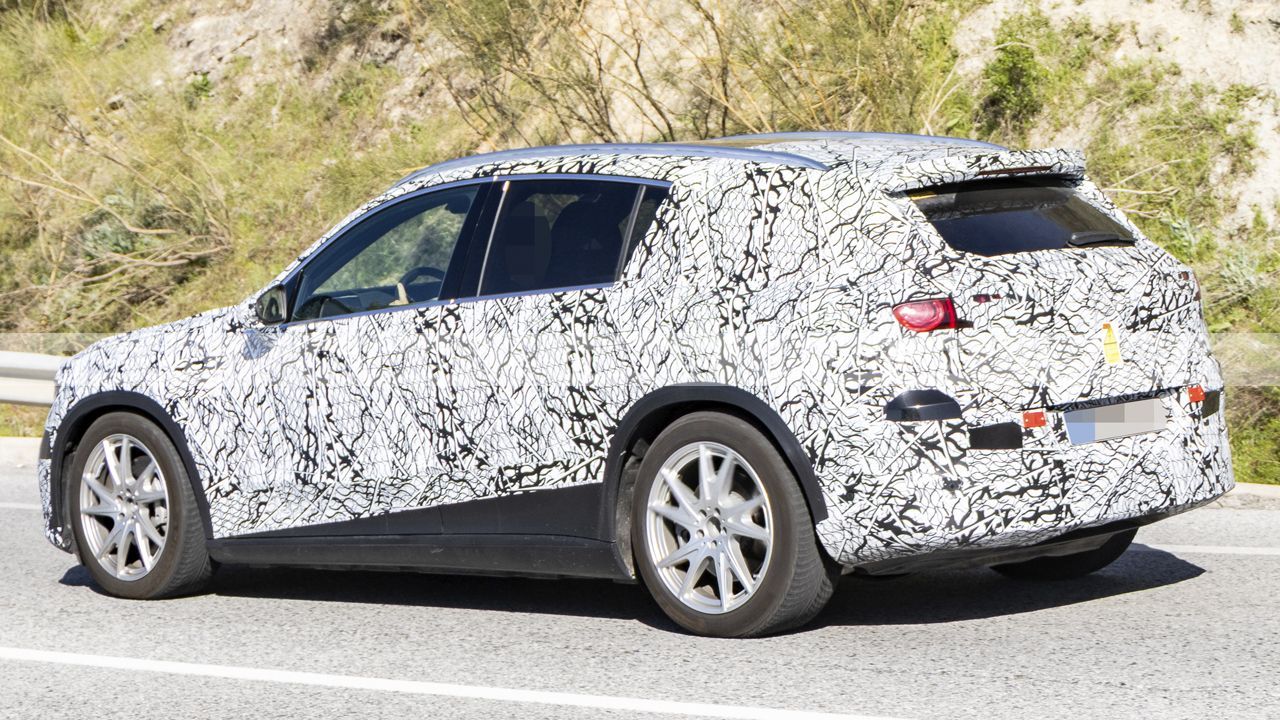 Mercedes prepara un GLC eléctrico que ridiculiza al AMG híbrido con tecnología de F1 8
