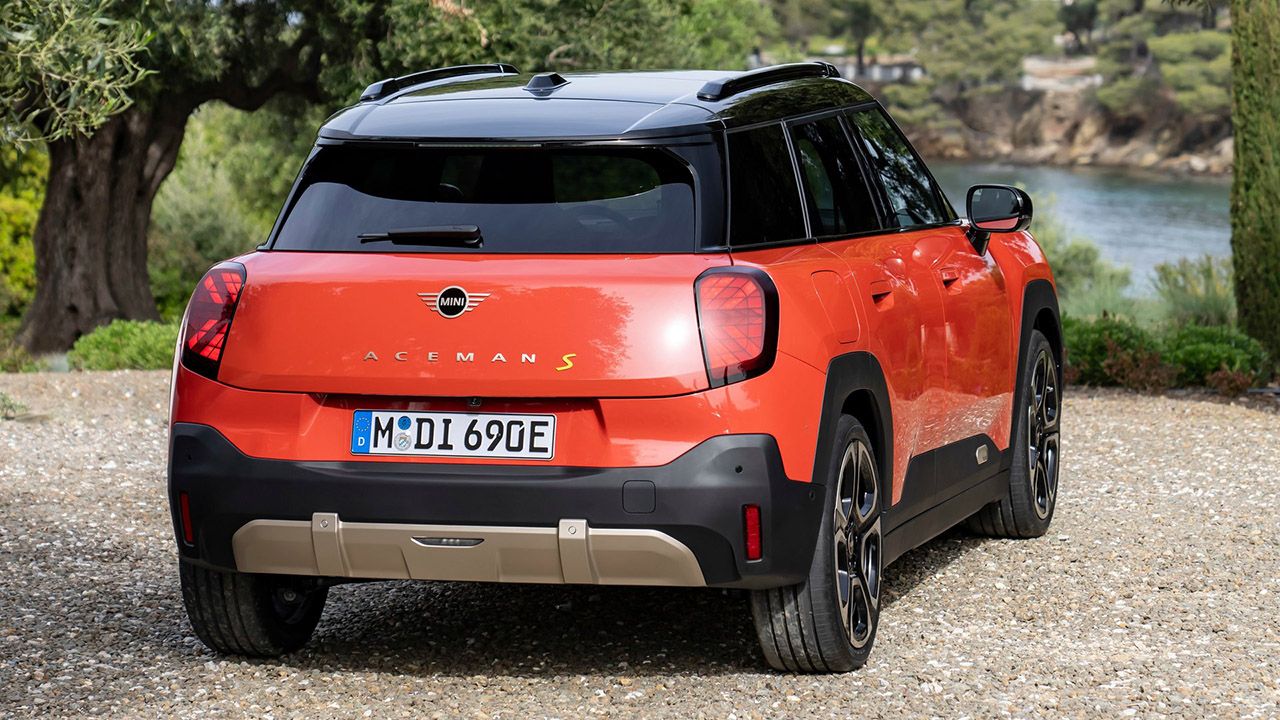 4.000 € De Descuento Y Más Potente, Este Suv Te Hará Olvidar Al Renault 4 Con Sus 184 Cv (Y Es Premium) 3 Mini Aceman - Posterior