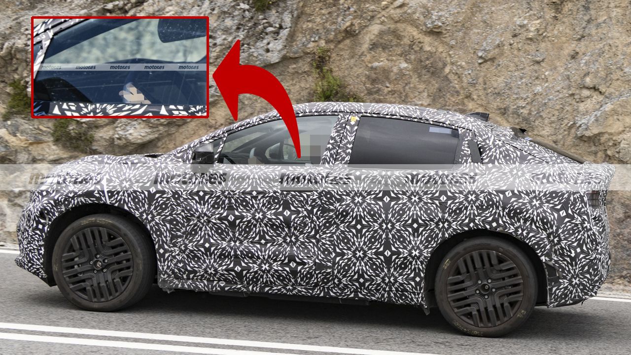 Nissan tiene otro plan con el nuevo LEAF 2026, y este primer vistazo al interior lo deja claro