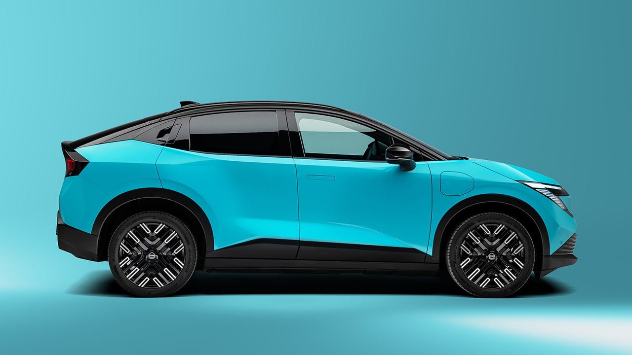 Nissan LEAF 2026 - lateral
