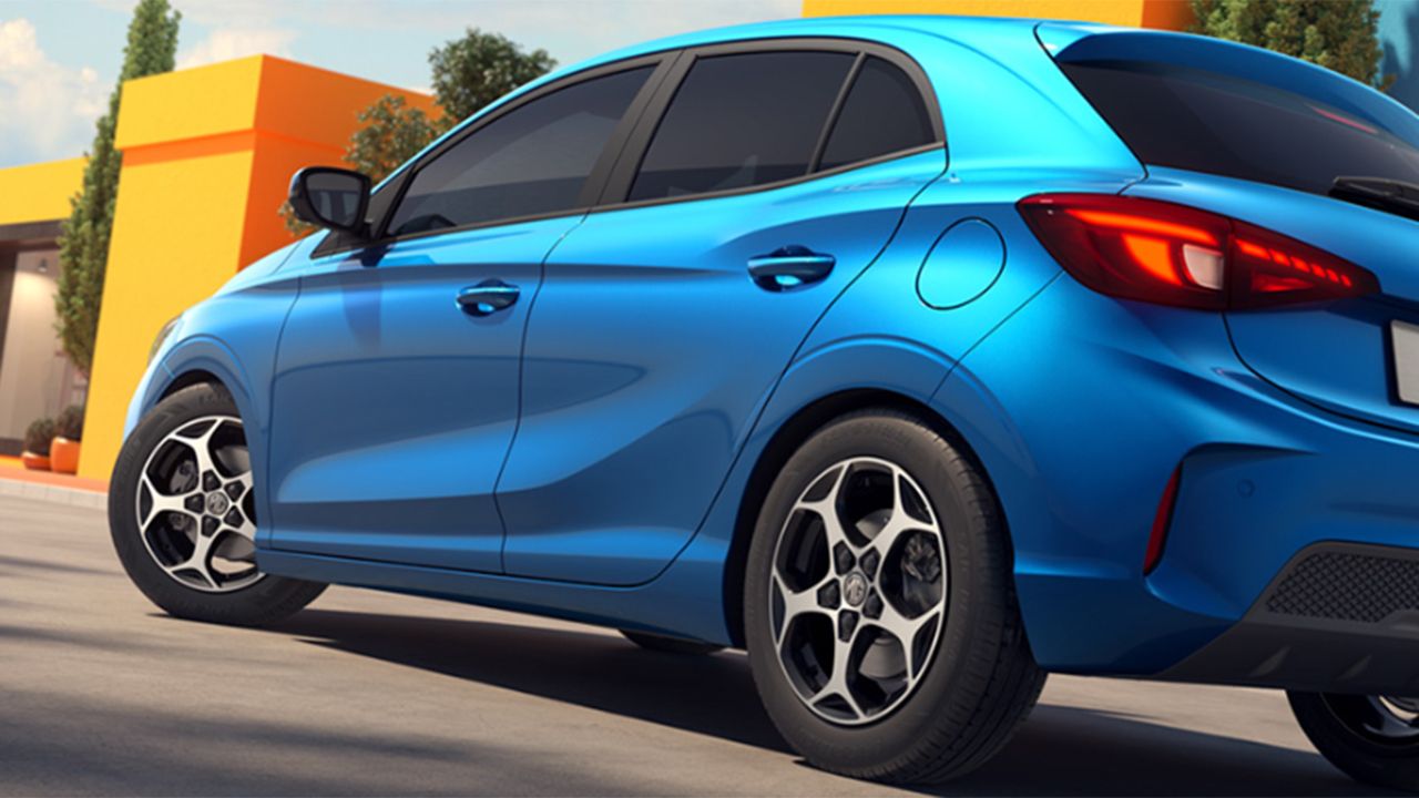 Si buscas un coche chino barato este lo tiene todo a precio de Dacia Sandero y ya es un éxito en España
