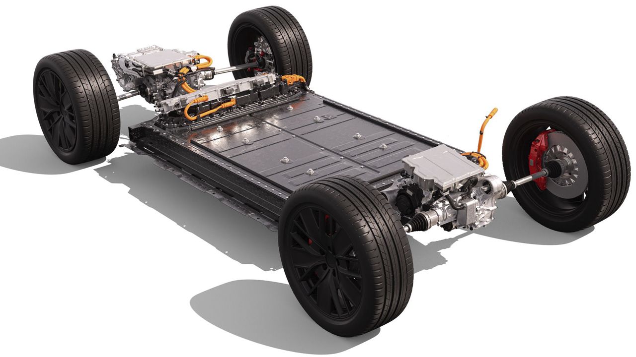Un Choque A Esta Velocidad Basta Para Que Tu Porsche Eléctrico Sea Casi Chatarra 2 Porsche Macan Turbo