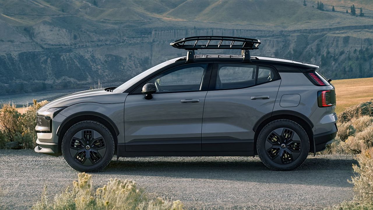 Llega el SUV mini de Volvo con aspecto de todoterreno, el EX30 Cross Country ya tiene precio