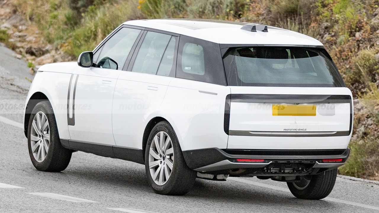 El nuevo Range Rover 2026 cazado por dentro y por fuera, el SUV británico se actualiza 10