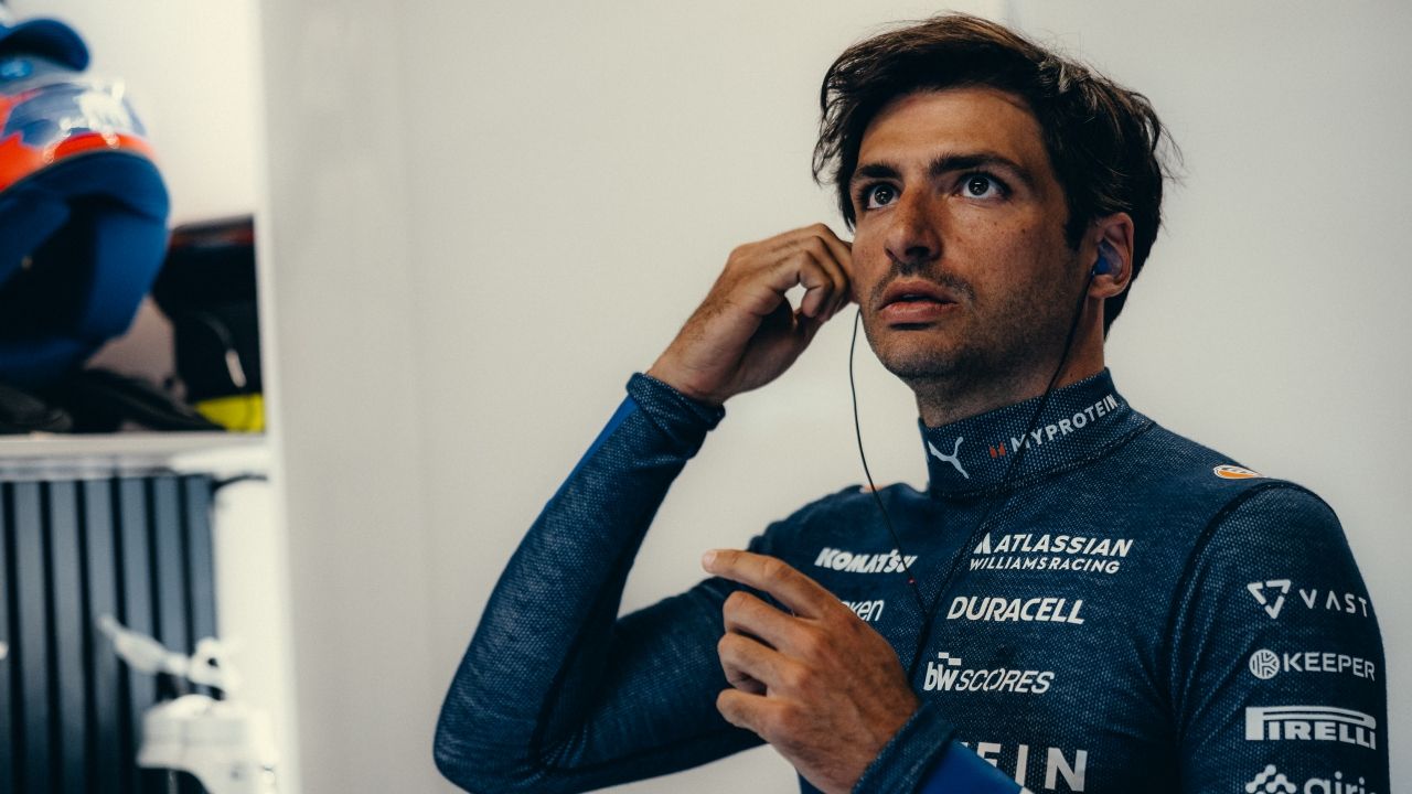 Sainz cuenta la verdad sobre el famoso cambio de chasis: “El equipo actuó antes de lo planeado”