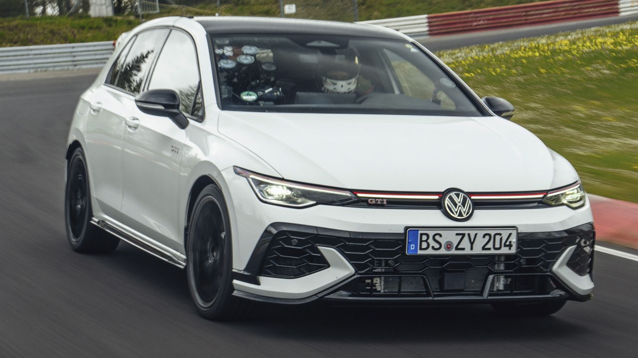 Volkswagen anuncia el Golf GTI más rápido de la historia, récord en Nürburgring y a la venta muy pronto