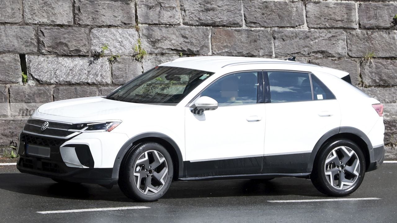 El nuevo T-Roc 2026 aparece donde (y como) nadie lo esperaba, Volkswagen no lo ha podido evitar