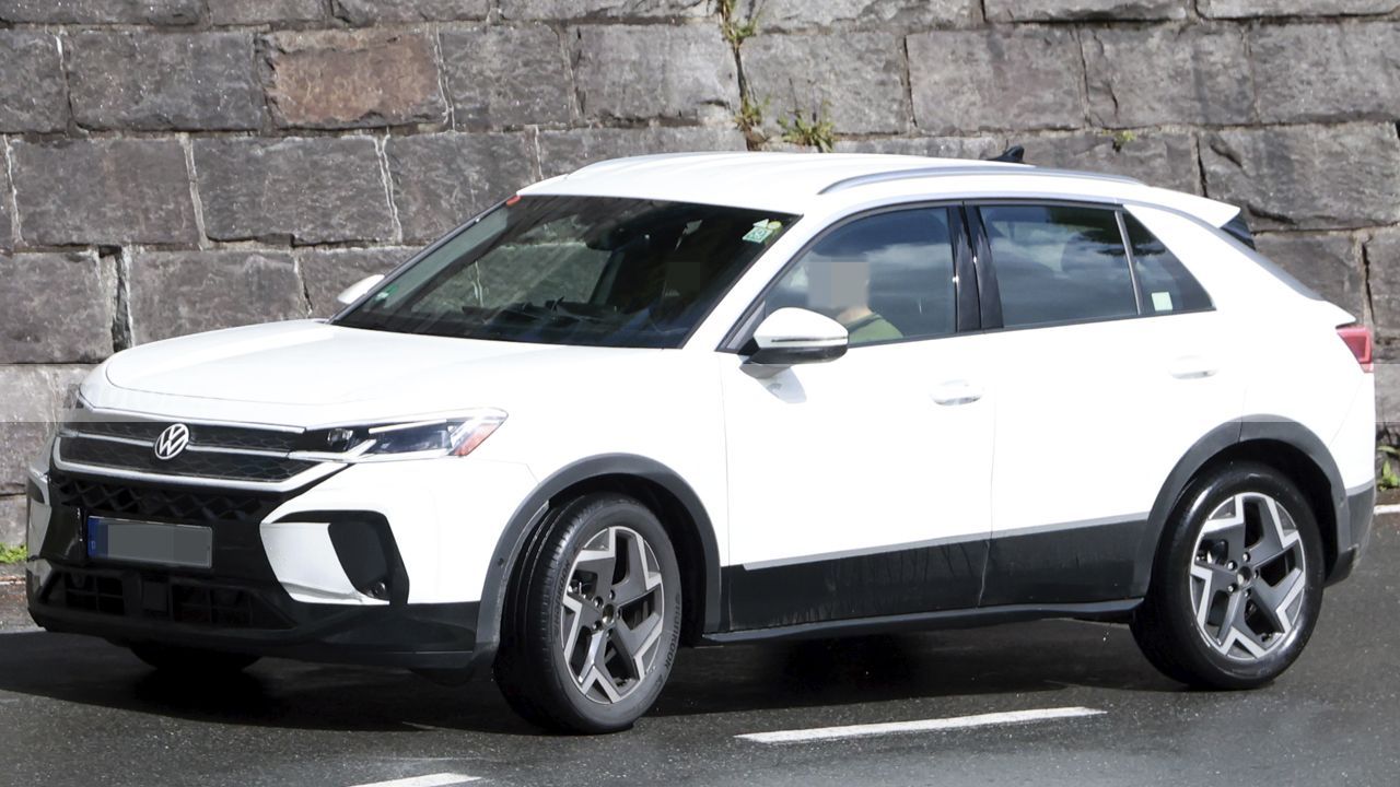 El nuevo T-Roc 2026 aparece donde (y como) nadie lo esperaba, Volkswagen no lo ha podido evitar 1