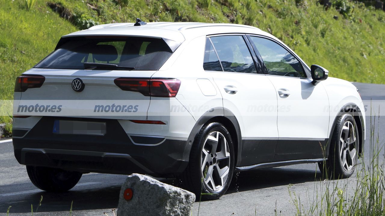 El nuevo T-Roc 2026 aparece donde (y como) nadie lo esperaba, Volkswagen no lo ha podido evitar 15