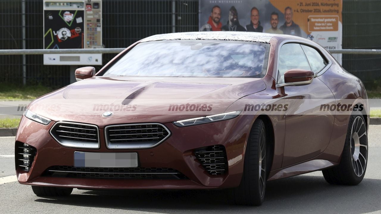 BMW ya rueda con el Speedtop en Nürburgring, 625 CV, medio millón y sólo 70 unidades