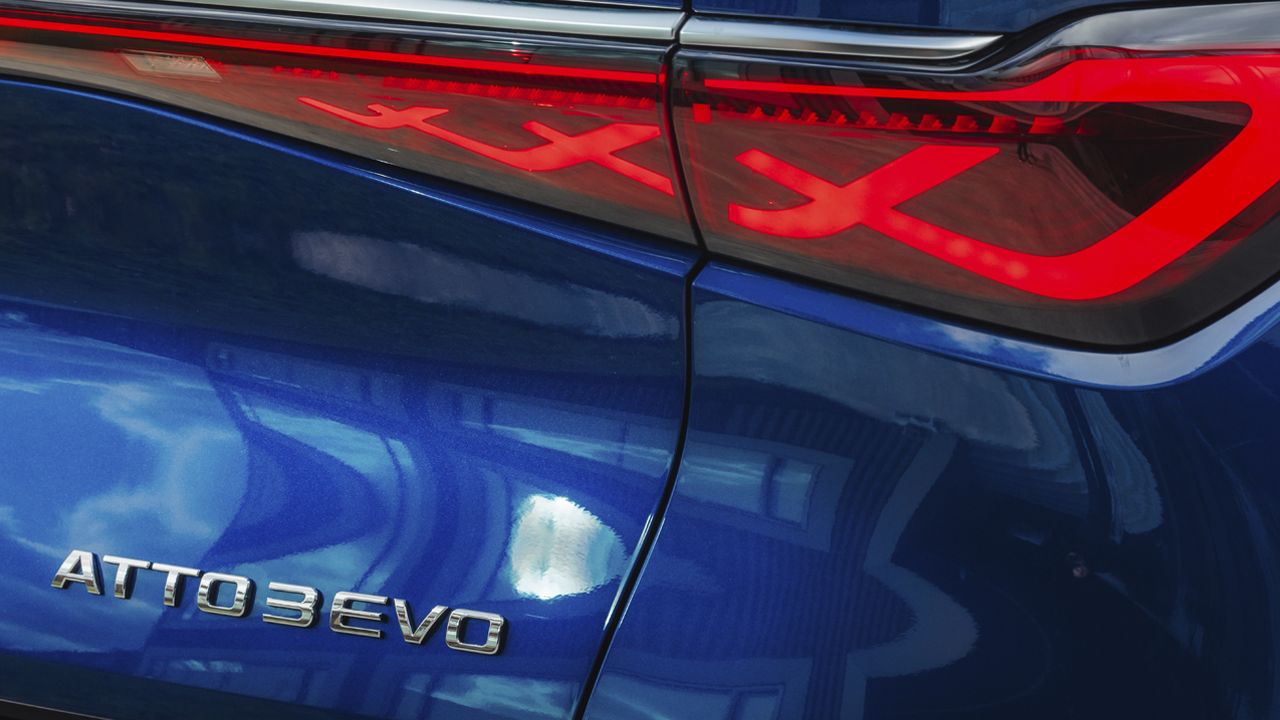Segundo palo a BYD en Europa, un tribunal belga tumba uno de los grandes reclamos del nuevo Atto 3 Evo