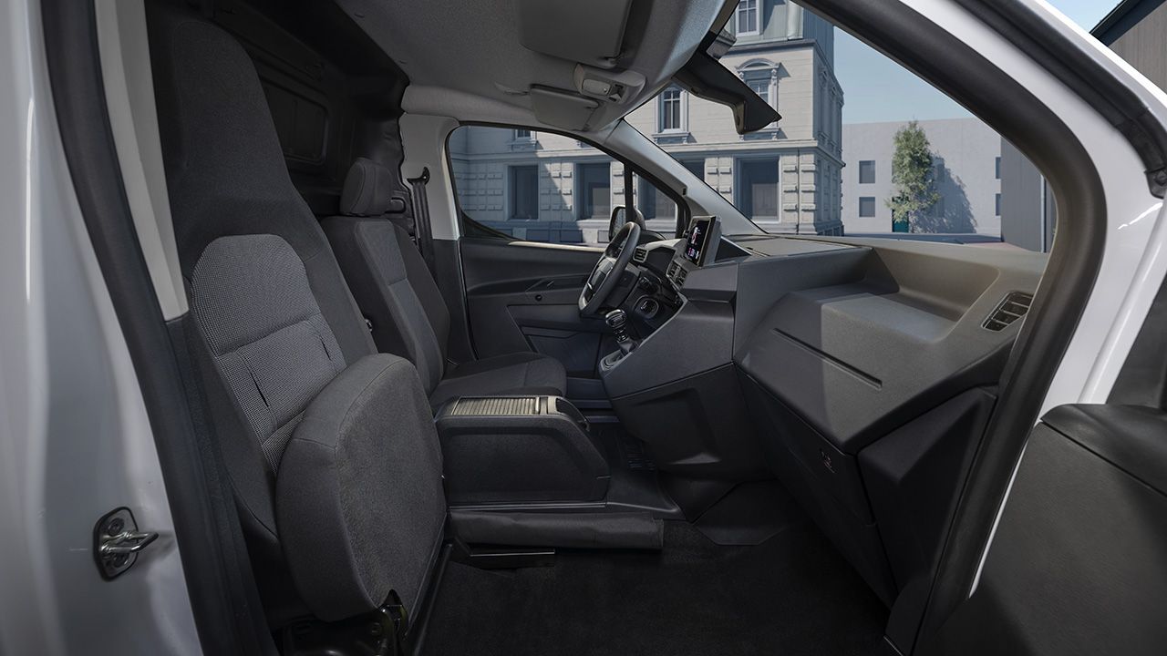 Nuevo citroën berlingo van first, más asequible y práctico para facilitar la vida laboral 3