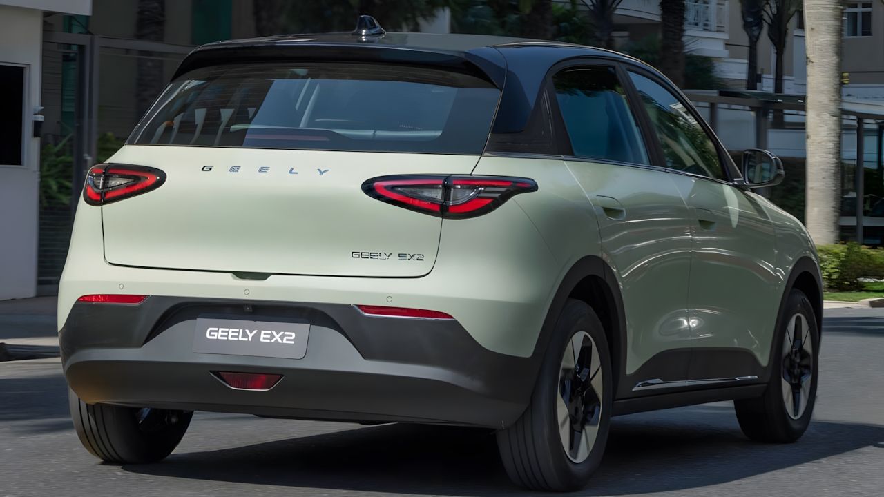 Geely E2