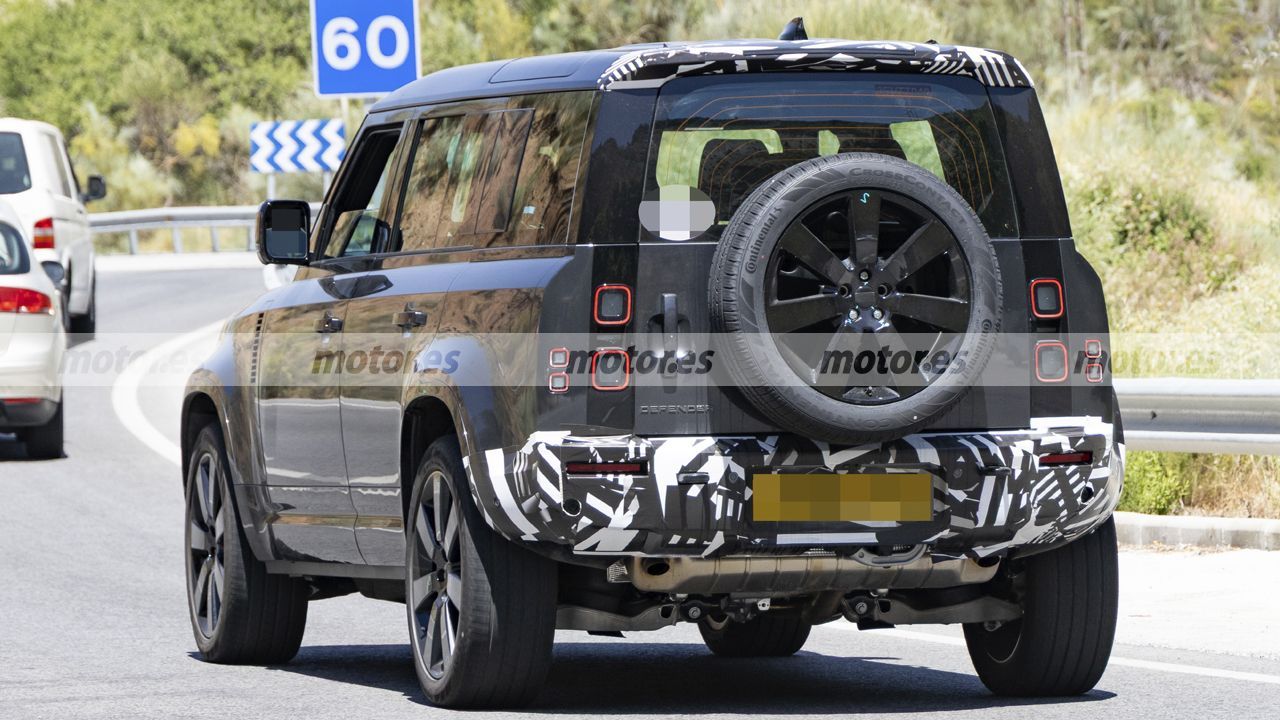 Fotos espía Land Rover Defender Facelift 2028