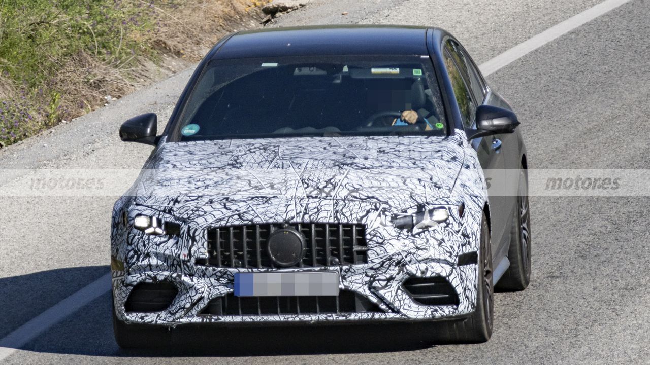 Mercedes ya prueba el nuevo AMG C 53 Berlina, 449 CV y el adiós definitivo al C 63