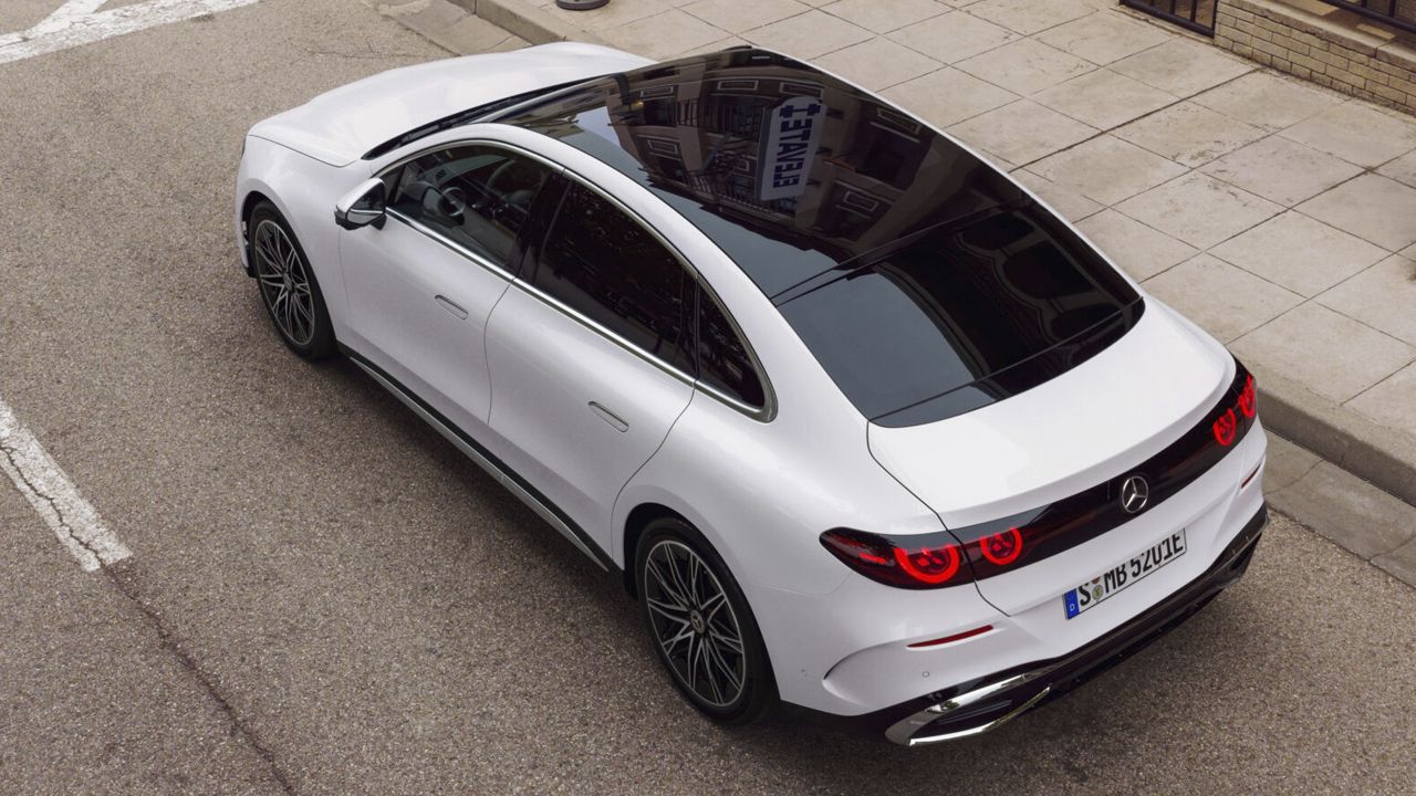 El Mercedes Clase C eléctrico arrasa y su futura versión de 800 km de autonomía puede ser el principio del fin para los PHEV