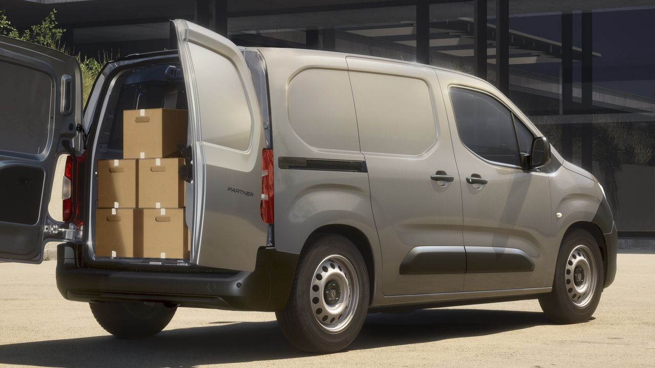 Peugeot da un giro a la partner tras descubrir que el 40 % de sus clientes no quería tres plazas 5
