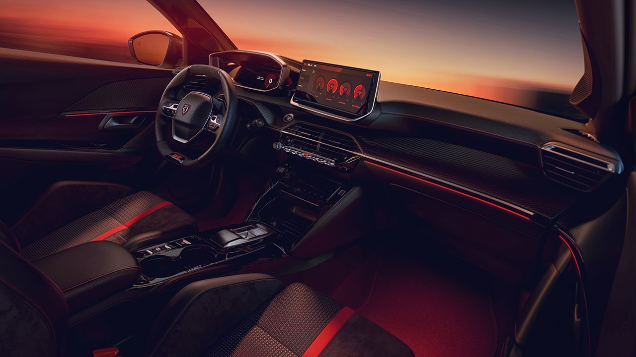 Peugeot E-208 GTi - interior