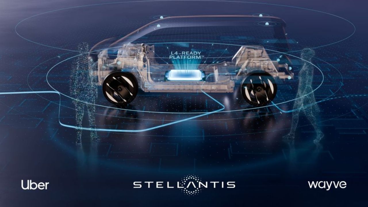 Así serán los robotaxis de Stellantis para igualarse con Tesla: los podrás llamar vía Uber