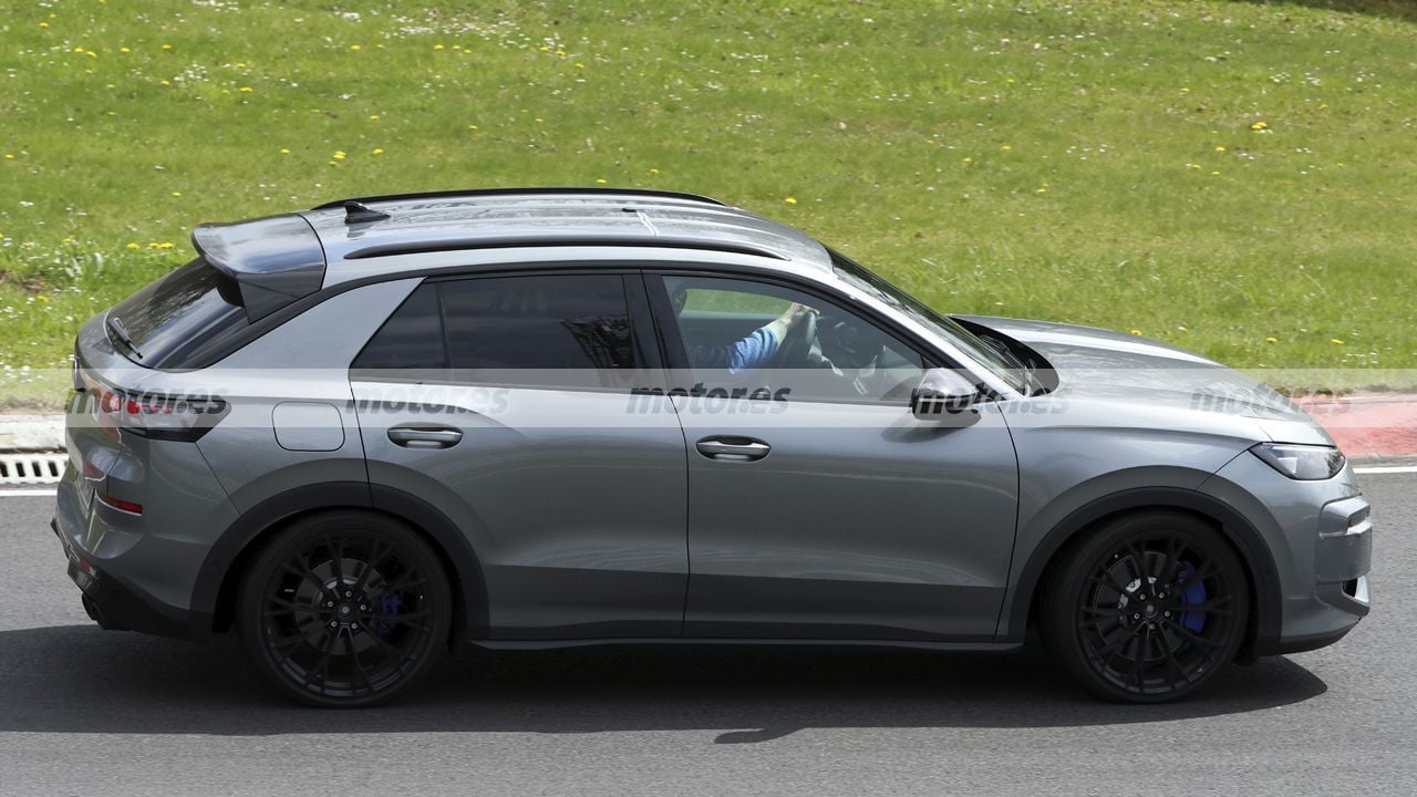 Fotos espía Volkswagen T-Roc R 2027