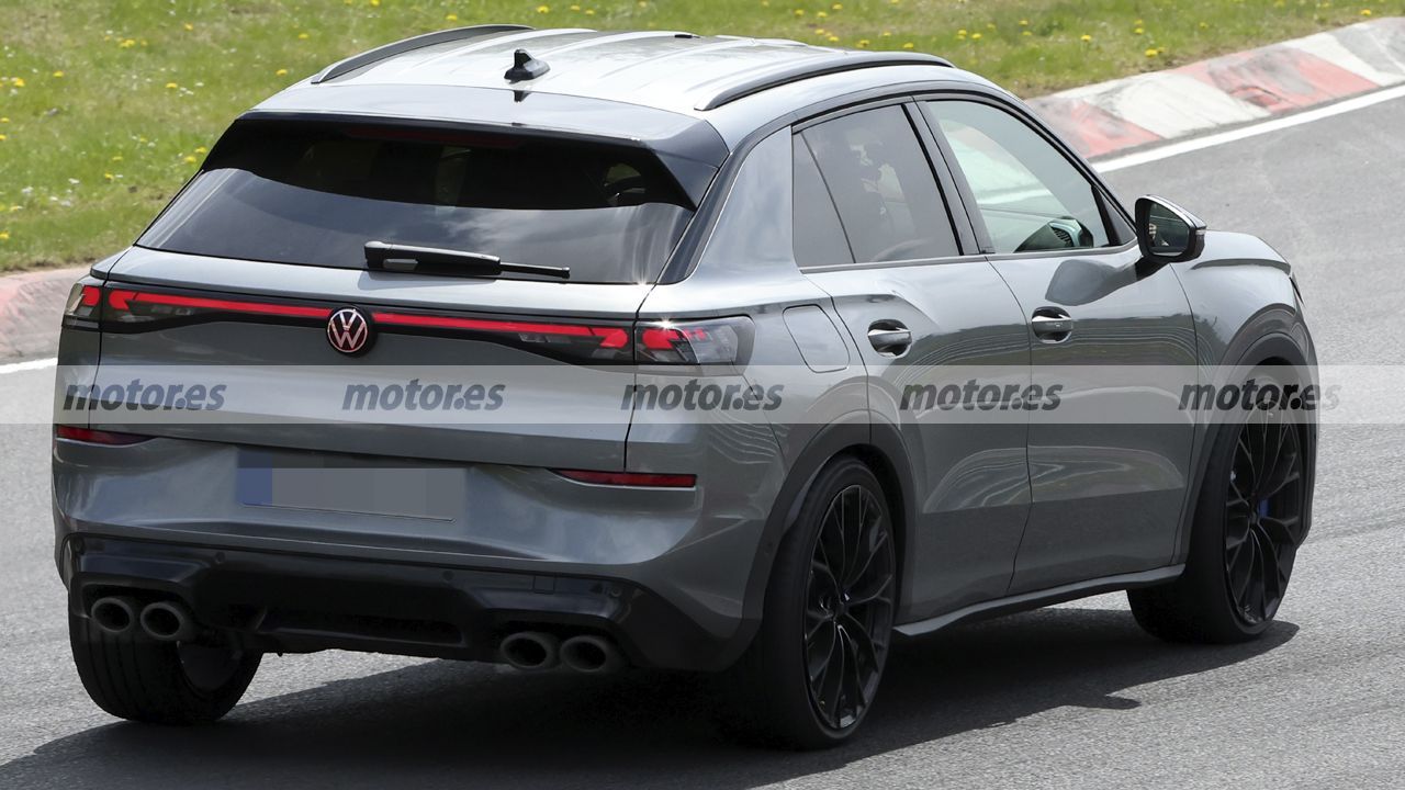Fotos espía Volkswagen T-Roc R 2027