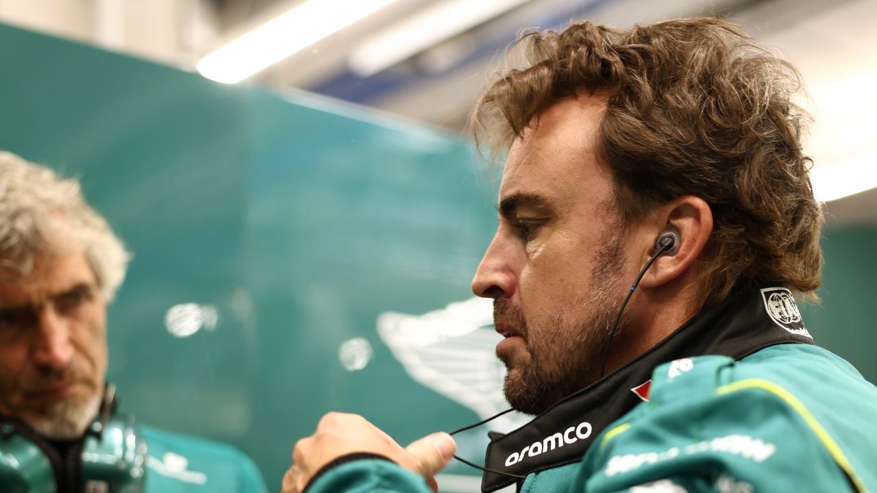 Alonso cree que Aston Martin (y él mismo) se juegan mucho más que salvar la temporada con el AMR26B