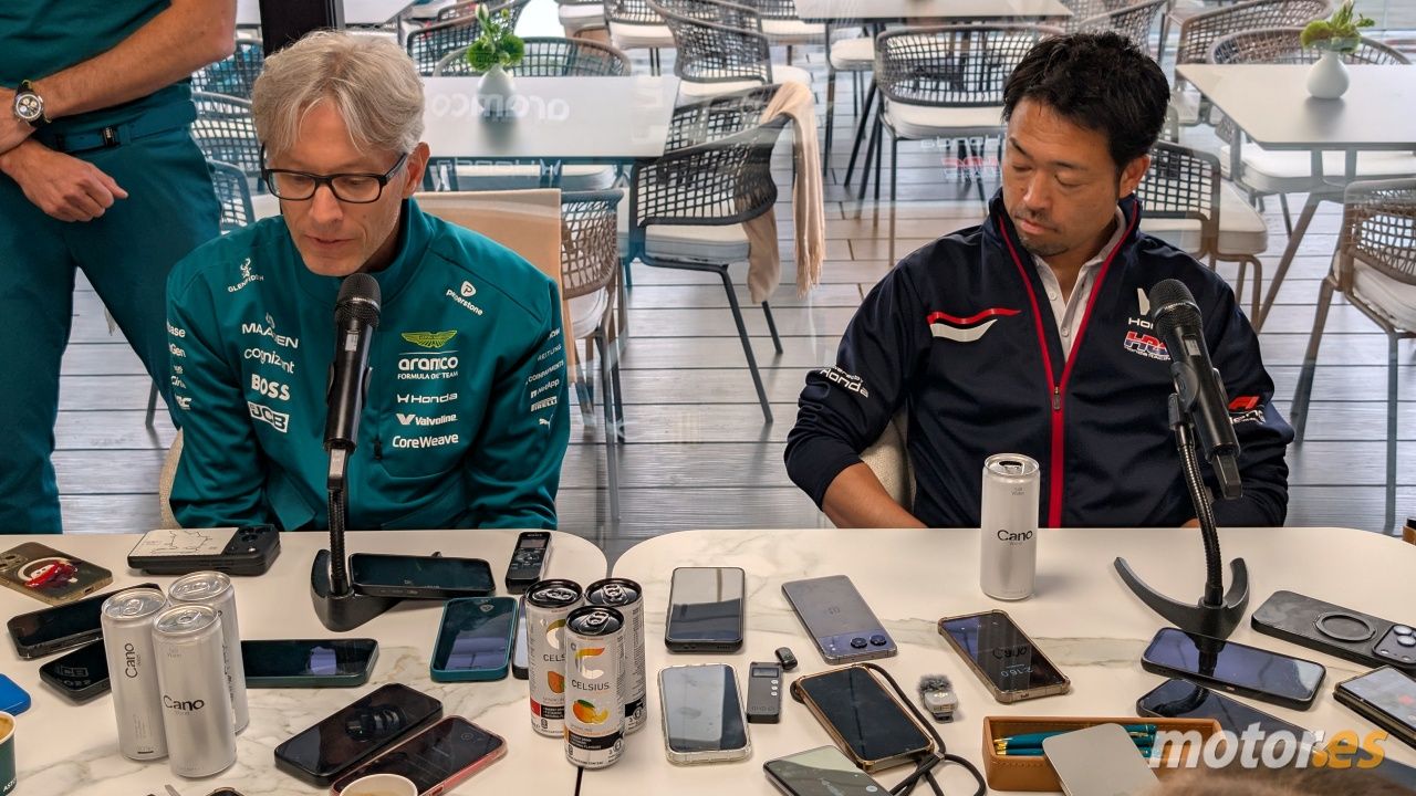 Aston Martin confirma que en Hungaroring Alonso y Stroll no tendrán chasis de repuesto del AMR26B