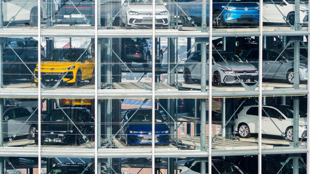 Volkswagen prepara un recorte histórico, miles de directivos pueden perder sus privilegios y su puesto
