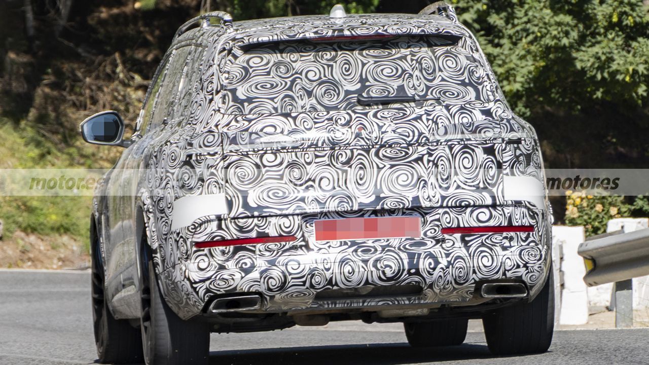 El Audi Q9 Horch está listo, las últimas fotos espía destapan el SUV de lujo que desafiará al Maybach GLS 14