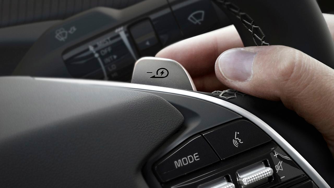 El one pedal de los coches eléctricos, bajo sospecha tras un estudio que detecta un riesgo inesperado