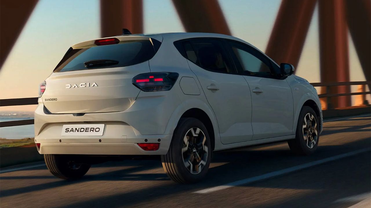 Dacia Sandero - posterior