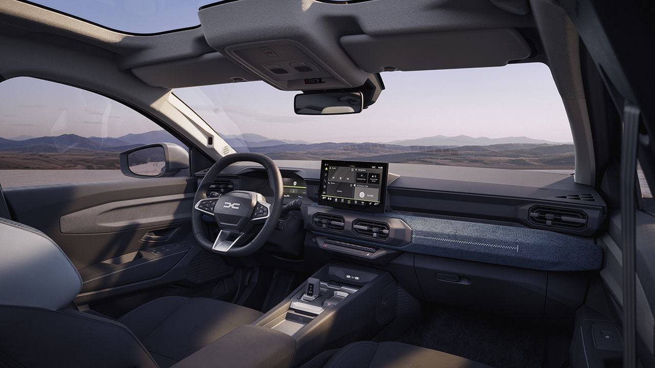 Dacia Striker - interior