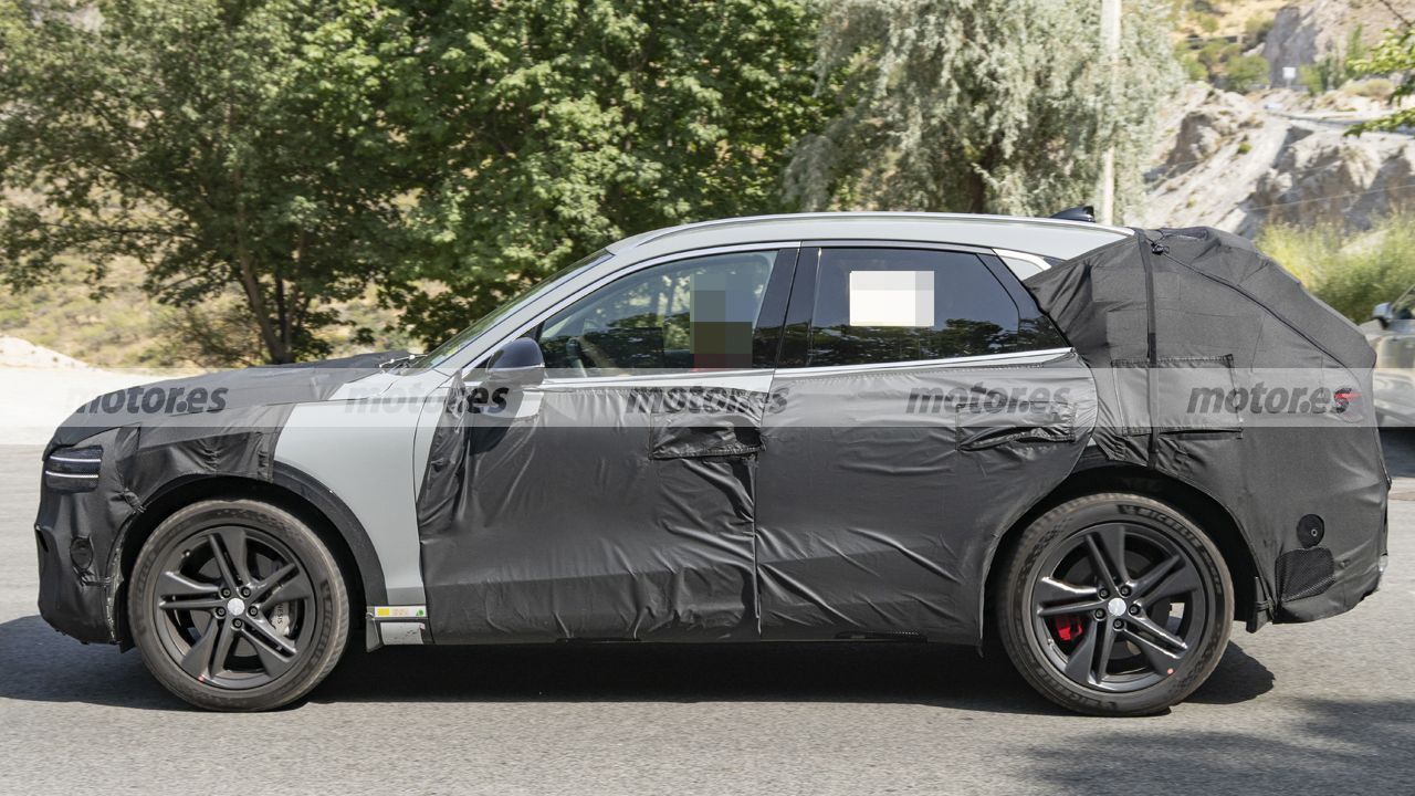 Fotos espía Genesis GV70 Hybrid 2027