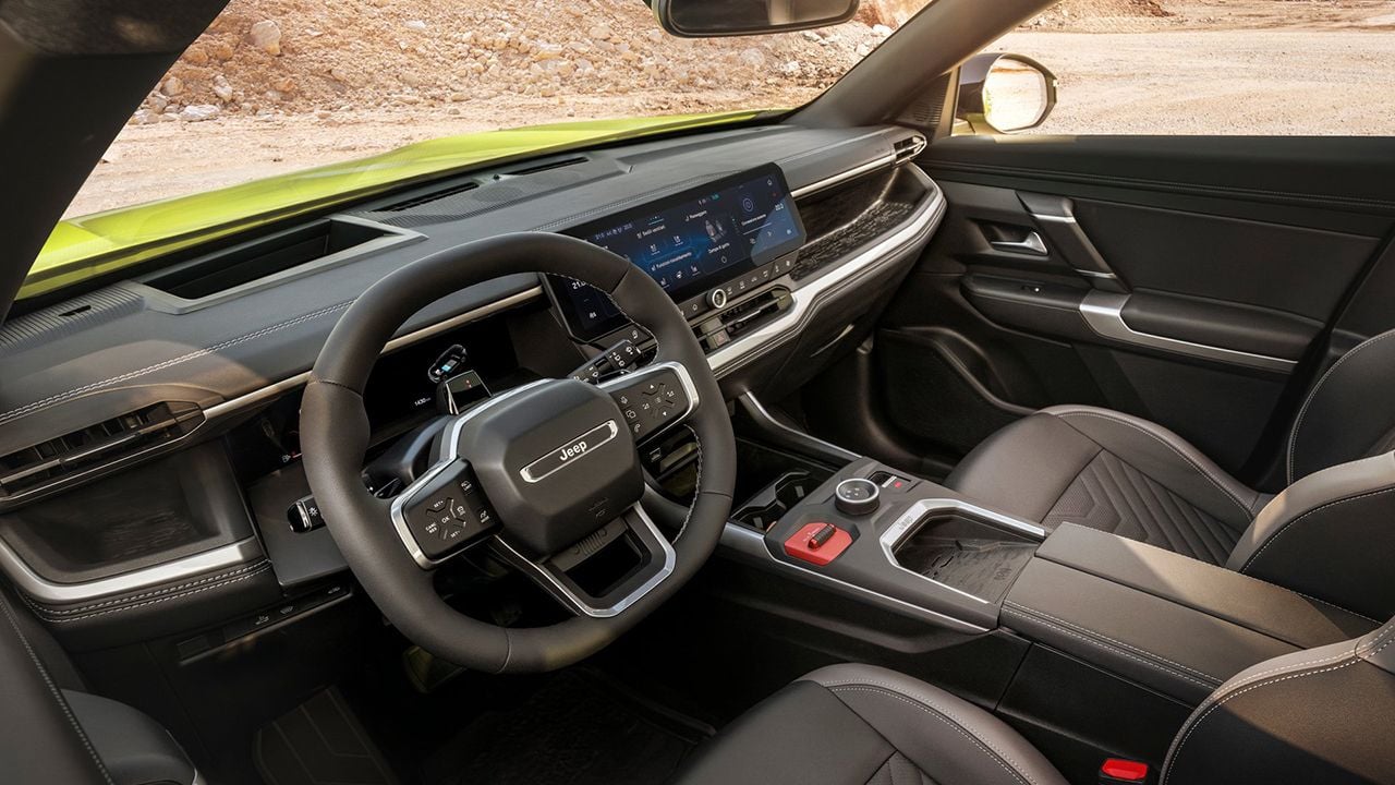 Jeep Compass Electric - interior