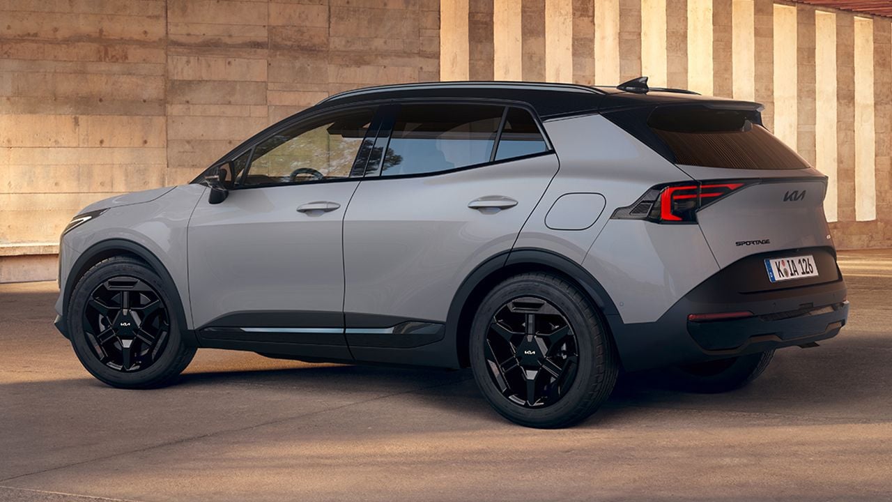 KIA pone precio al nuevo Sportage Black Edition, diseño y tecnología para plantar cara al Toyota Corolla Cross
