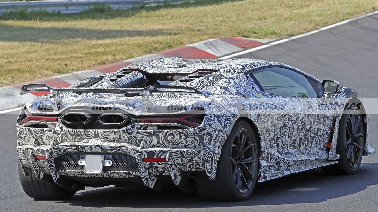 Fotos espía Lamborghini Revuelto SV 2027