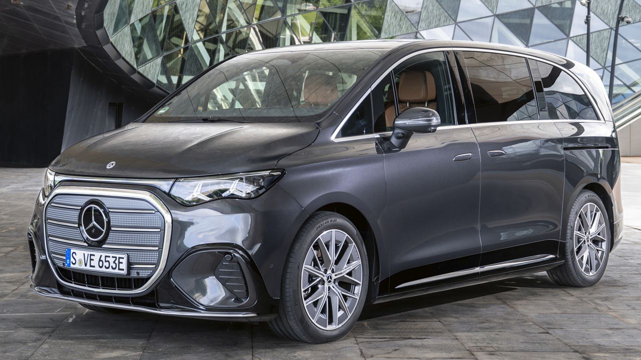 El Mercedes VLE estrena los acabados AMG que transforman este eléctrico de más de 700 km de autonomía
