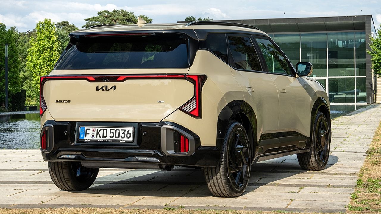 KIA Seltos - posterior