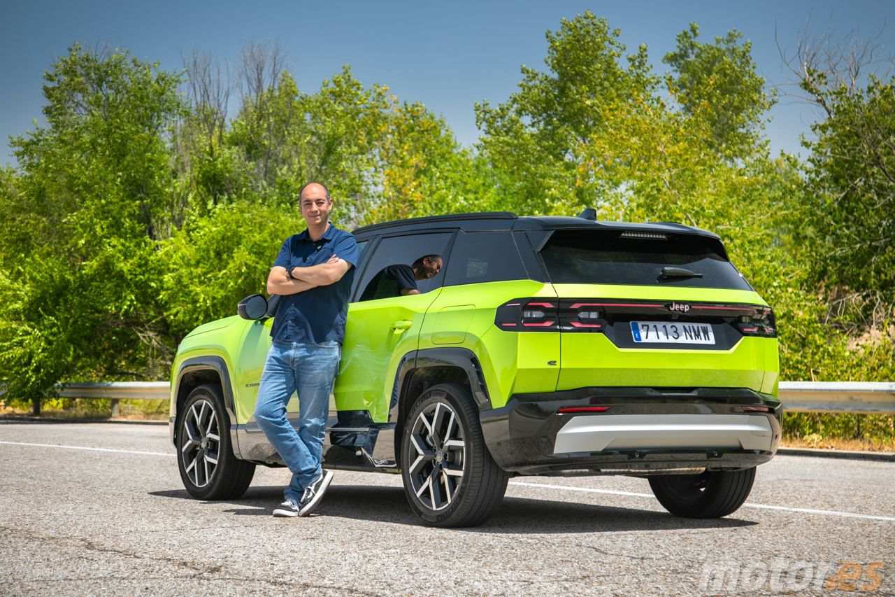 Nos ponemos a los mandos del Jeep Compass e-Hybrid Plug-In, el enchufable que sigue buscando aventuras