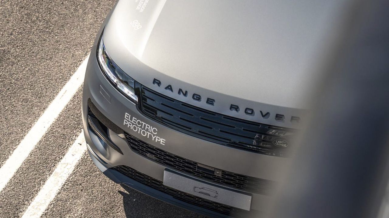 El nuevo Range Rover Sport eléctrico ya no se esconde, el SUV de lujo con 550 CV y hasta 530 km de autonomía