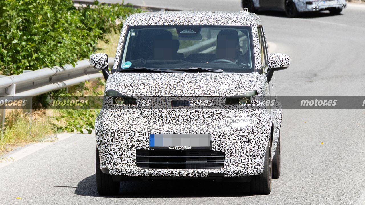 Suzuki Vision e-Sky - foto espía