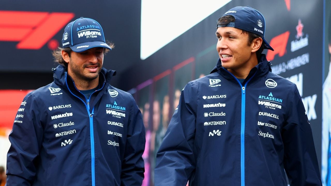 Albon explica por qué Williams no puede permitirse que Sainz y él se escondan información
