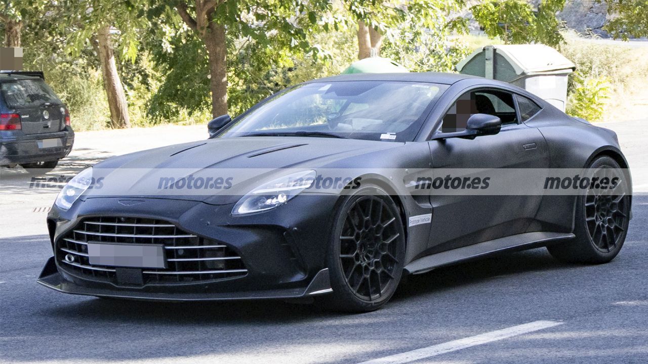 Aston Martin vuole trasformare la Vantage RS in una bestia con oltre 700 CV e queste foto spia rivelano nuove interessanti caratteristiche 3