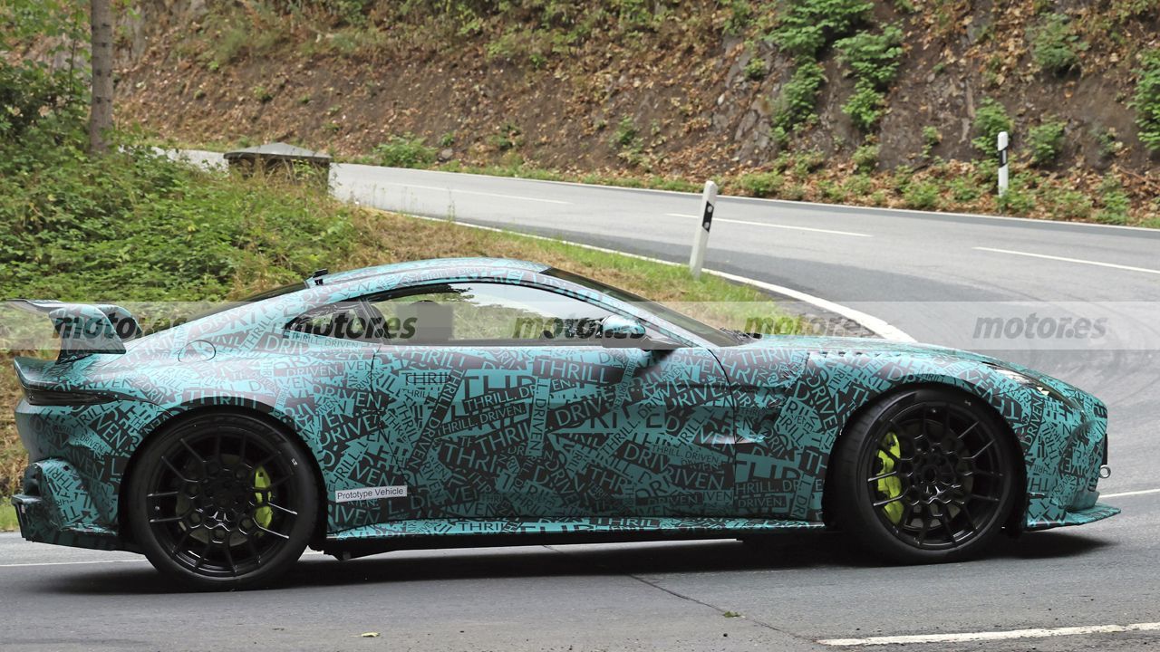 Fotos espía Aston Martin Vantage RS AMR 2028