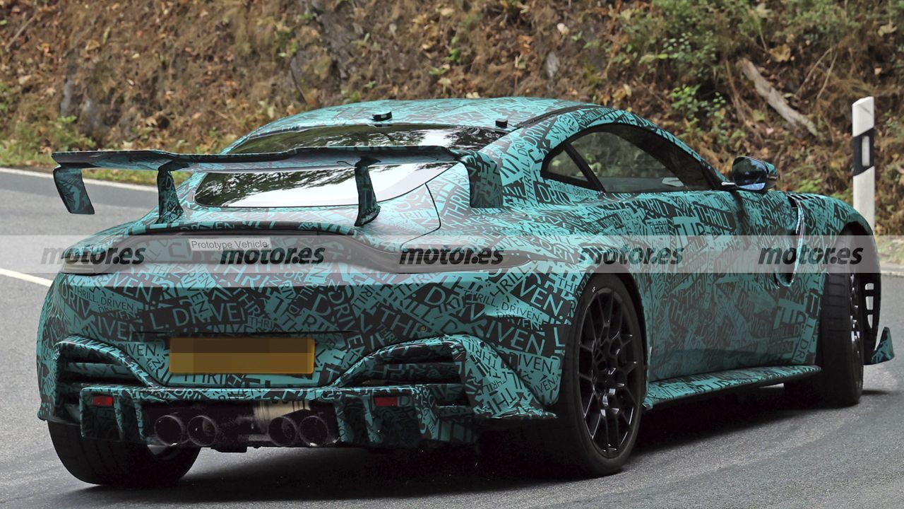Fotos espía Aston Martin Vantage RS AMR 2028
