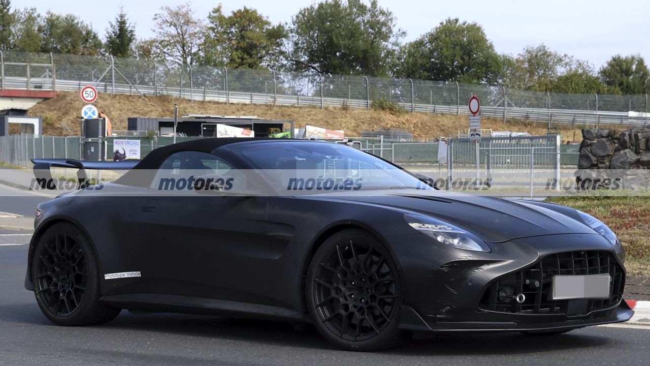 El Aston Martin Vantage RS Roadster será el descapotable que nadie esperaba frente al Porsche 911 GT3 RS 5