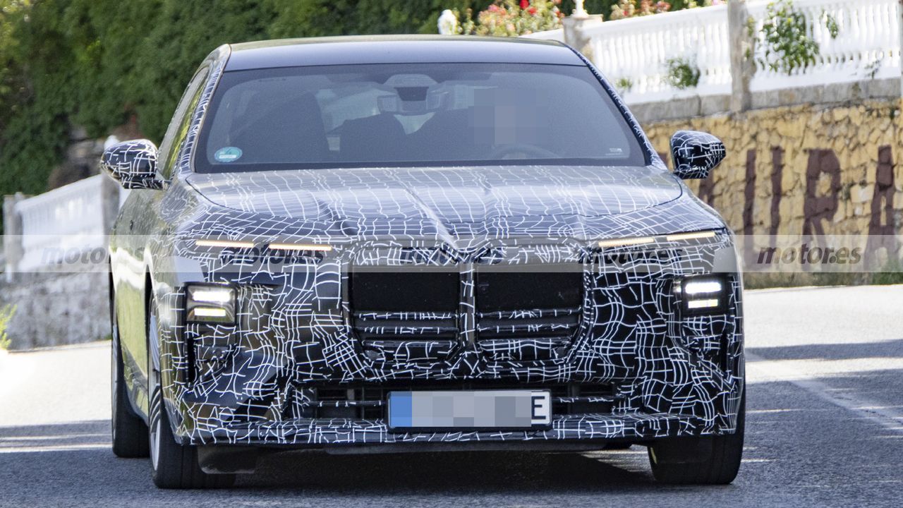 El BMW i7 ALPINA 70 xDrive ya rueda en pruebas: casi 700 CV y una conexión con M que no encaja en el guion habitual